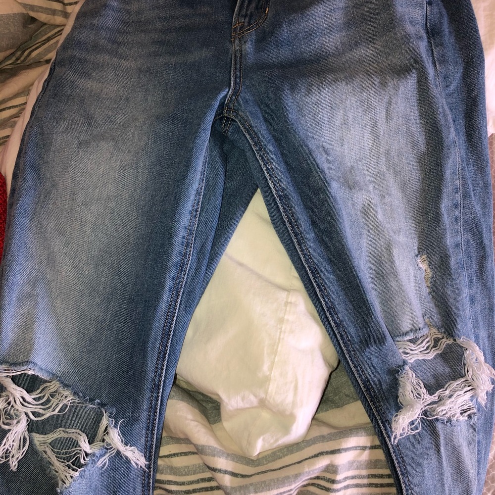 American eagle mom jeans